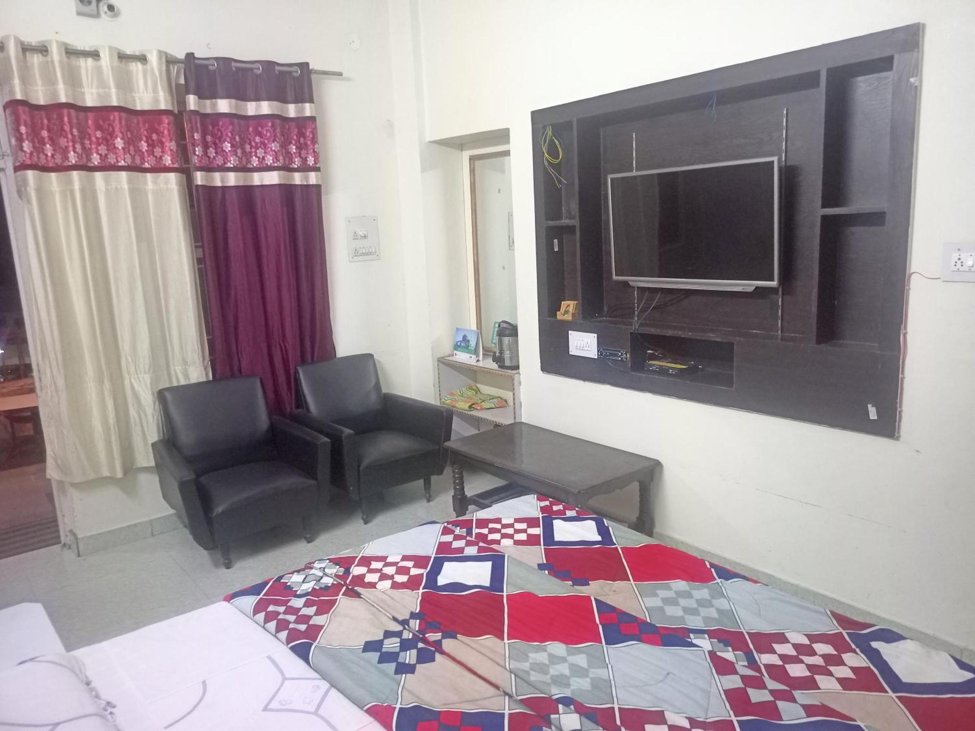 City Crown Guest House Sundarnagar الغرفة الصورة